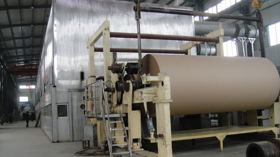 Papel de embalagem de polpa de madeira que faz a máquina 10 toneladas um o dia para o moinho de papel 600m/minuto