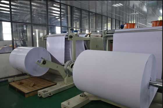 Máquina de papel reciclada Multilayer 50T/D da produção do rolo A4